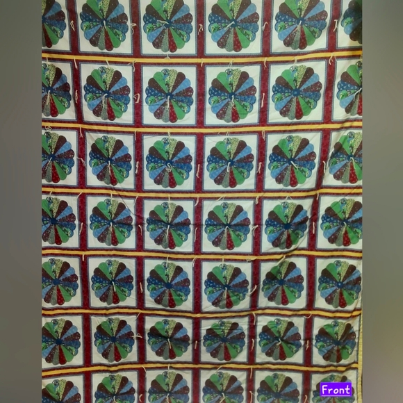 Dresden Plate Handmade Cheater Quilt GM0098